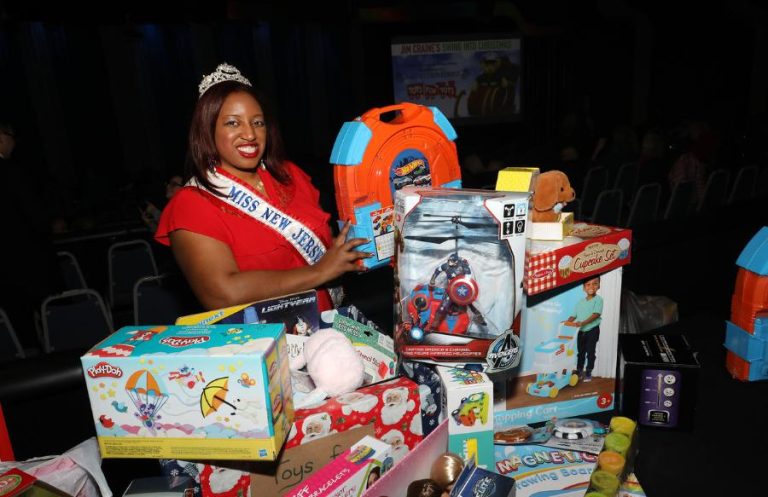 jim craine toy for tots 1